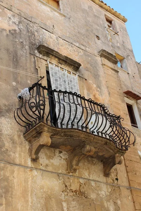 Alle Grottine Sciacca 0*,